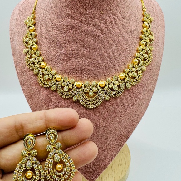 Pearl & Cubic Zirconia Fusion Design - Picture 3 of 3